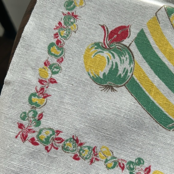 vintage small tablecloth - Picture 6 of 8
